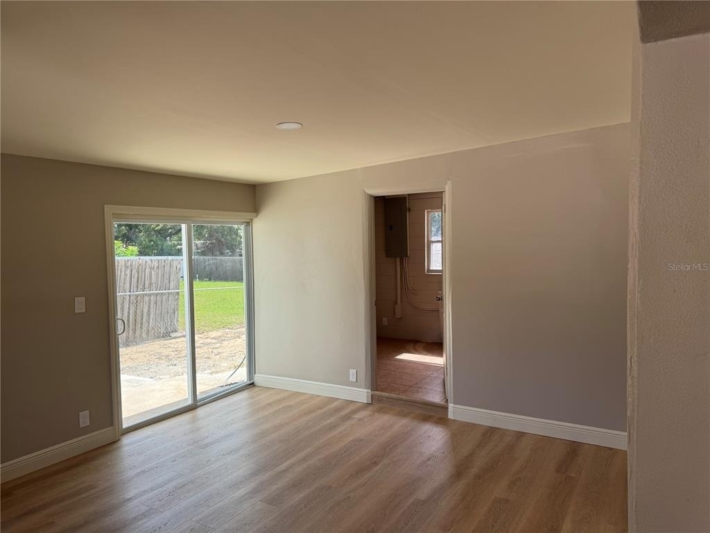 107 N Galena Avenue - Photo 5