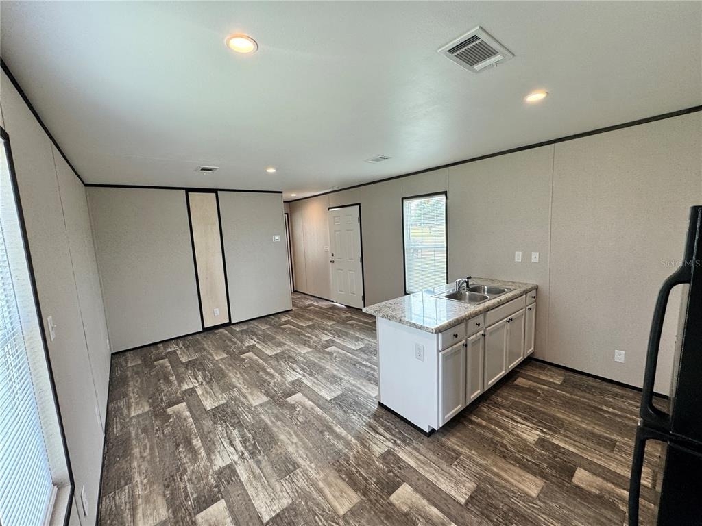 1115 Nw 12th Lane - Photo 1