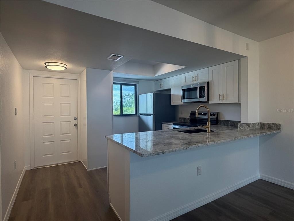25225 Rampart Boulevard - Photo 2