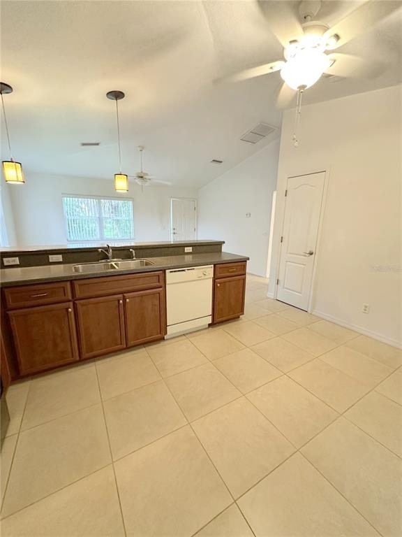 199 Rotonda Boulevard W - Photo 4