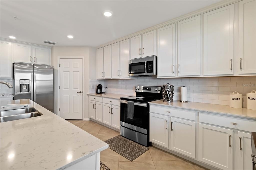 10805 Tarflower Drive - Photo 14