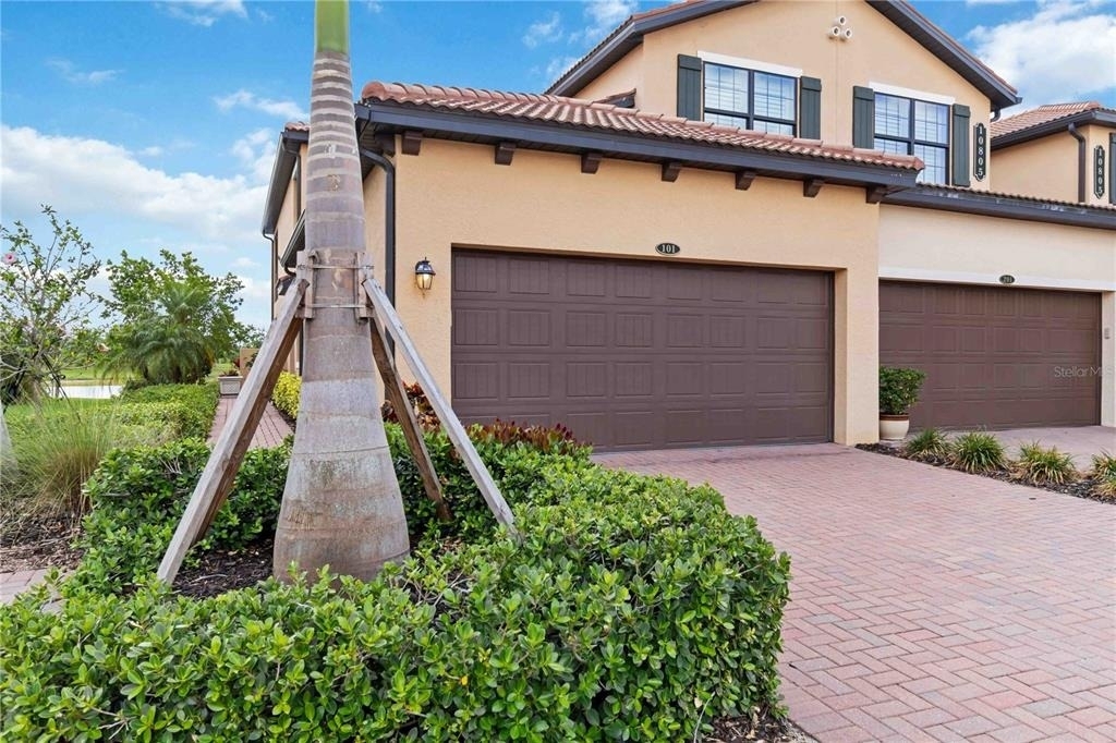 10805 Tarflower Drive - Photo 2