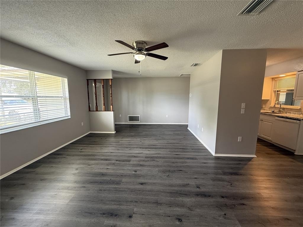 364 Briarwood Road - Photo 3