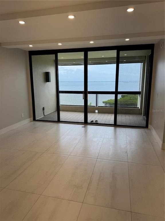 2020 Harbourside Drive - Photo 8