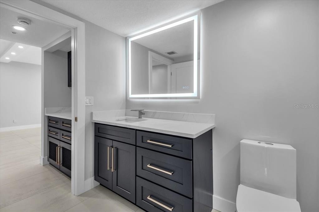 2020 Harbourside Drive - Photo 8