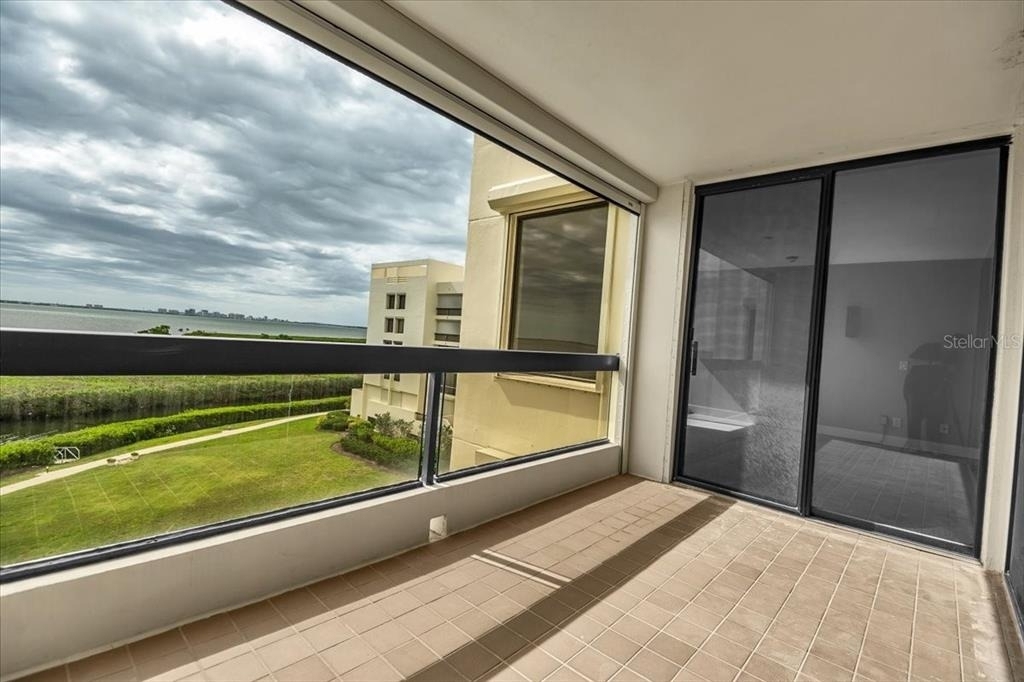 2020 Harbourside Drive - Photo 21