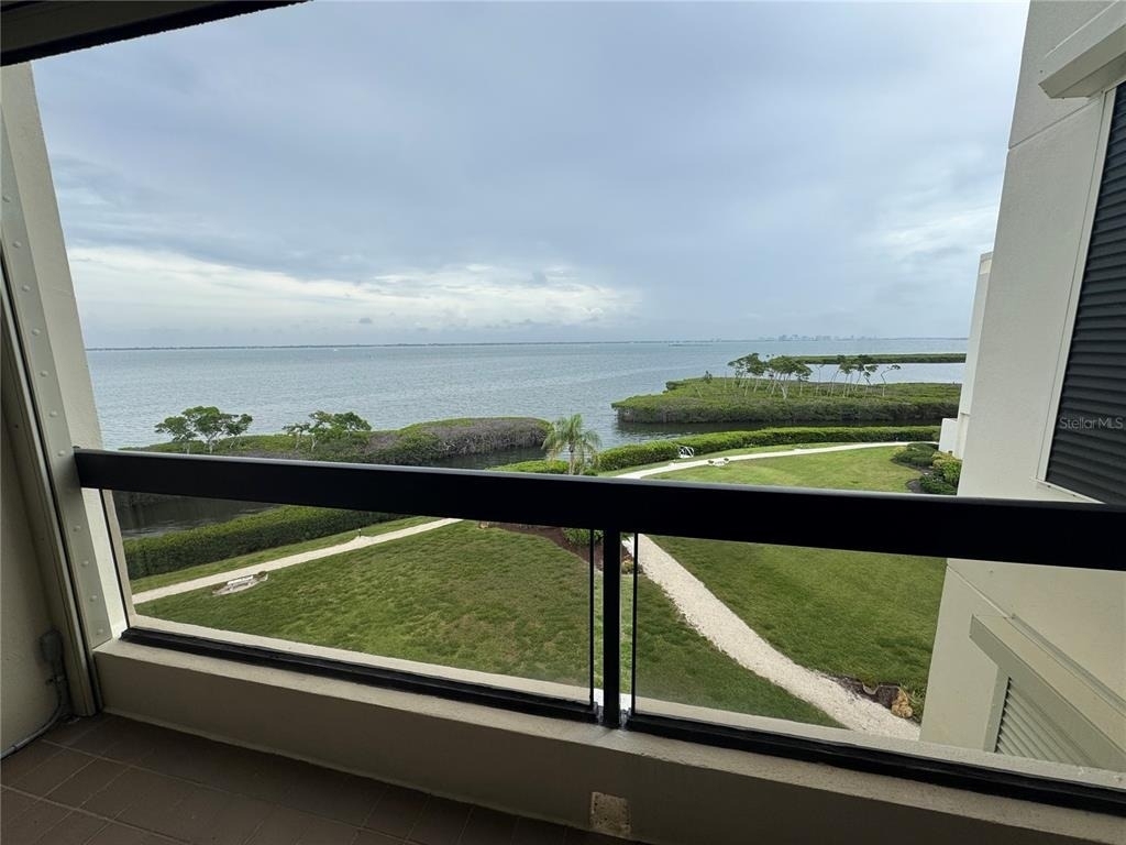 2020 Harbourside Drive - Photo 24