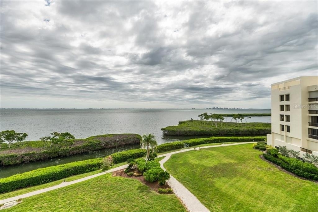 2020 Harbourside Drive - Photo 26