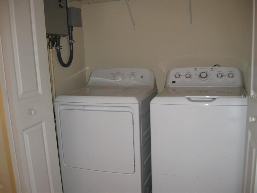 1057 32nd Street - Photo 8