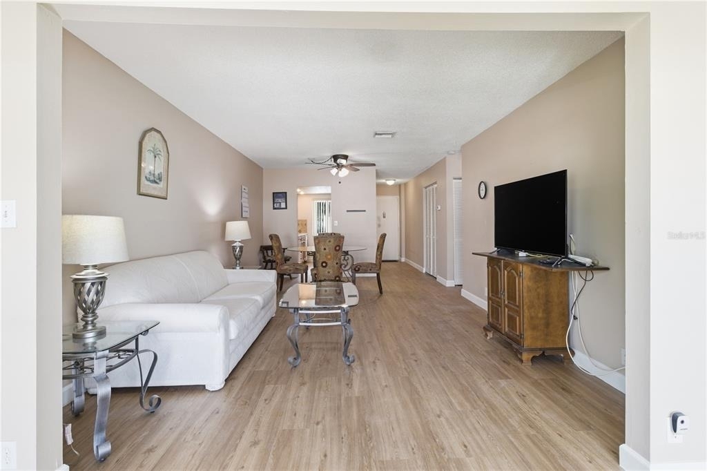 2060 Marilyn Street - Photo 15