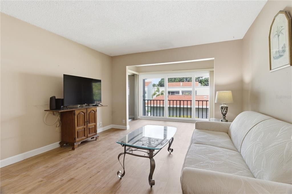 2060 Marilyn Street - Photo 10