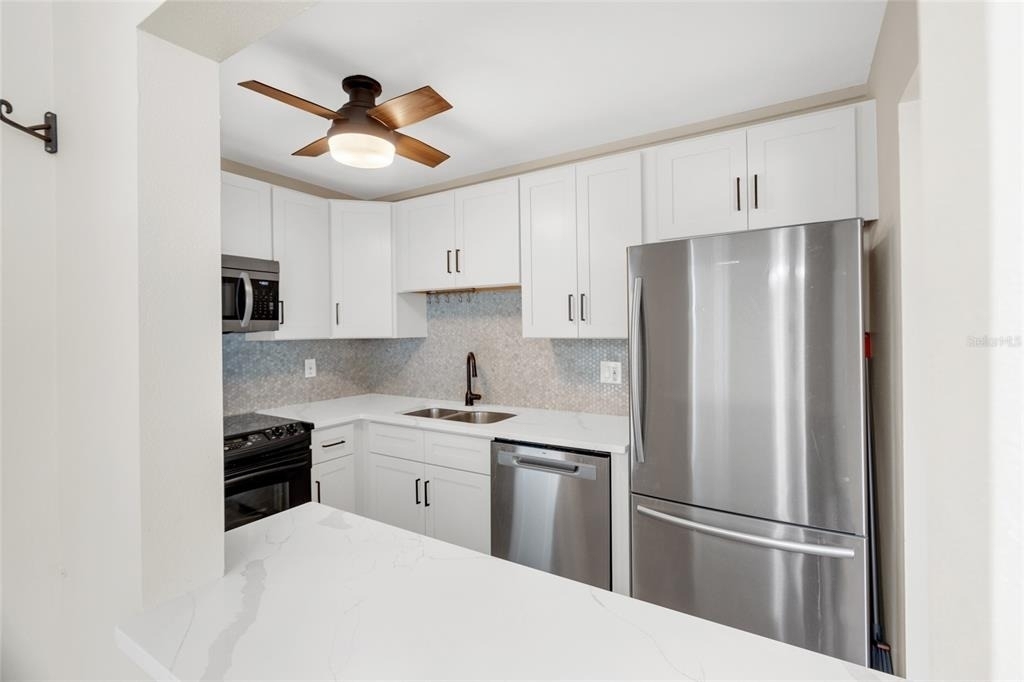 5996 Hibiscus Drive - Photo 20