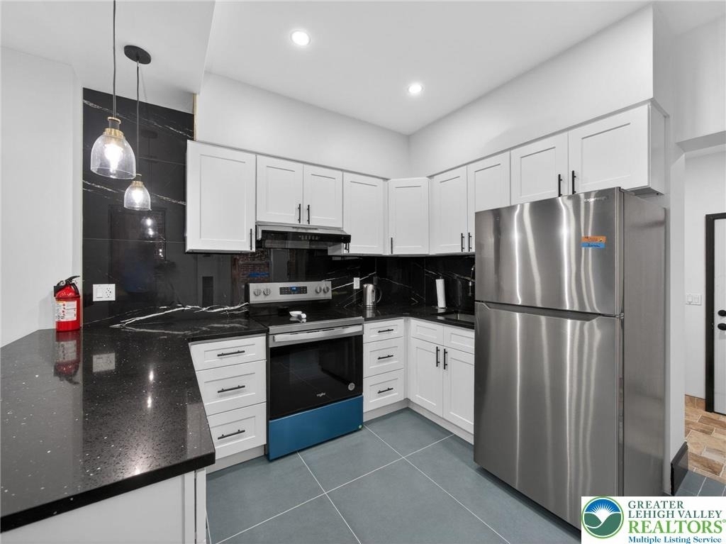 1341 W Chew Street - Photo 17