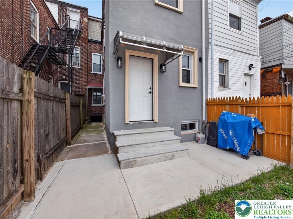 1341 W Chew Street - Photo 3
