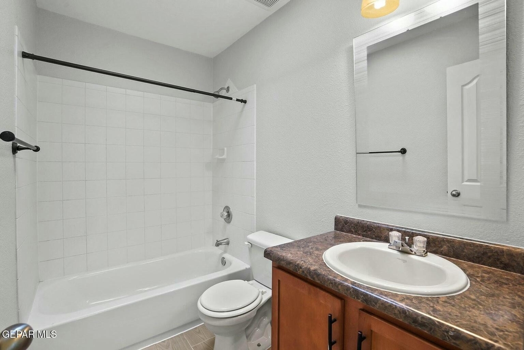 1451 Senda Del Sol Lane - Photo 17