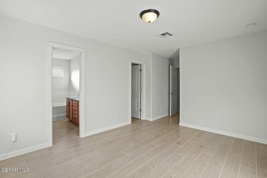 1451 Senda Del Sol Lane - Photo 21