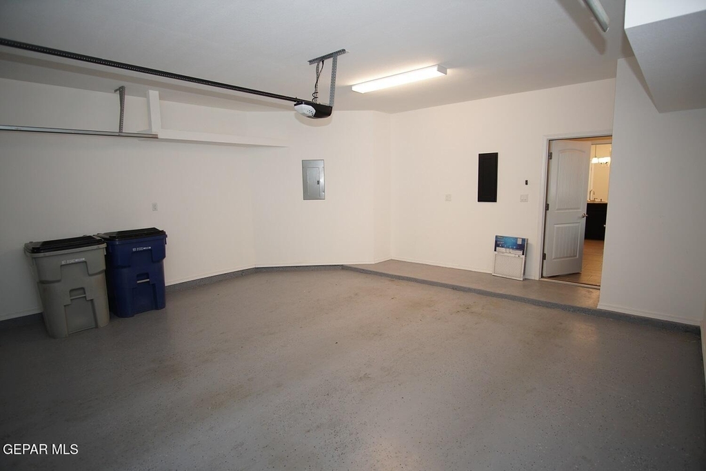 2136 William Caples Street - Photo 10
