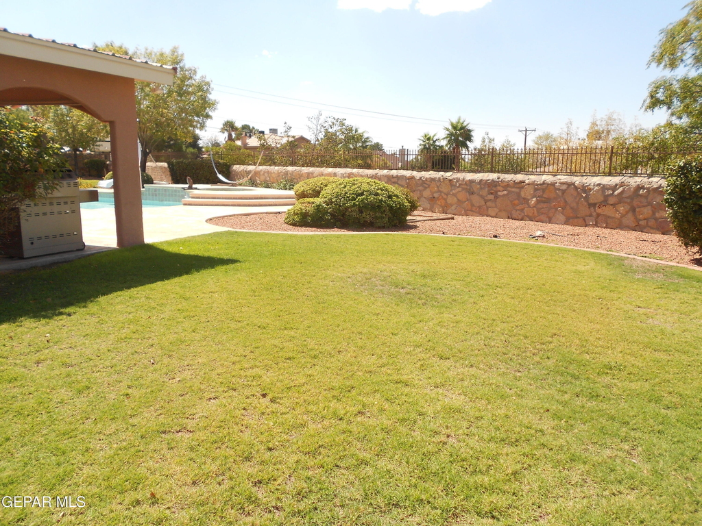 1201 Brown Ridge Place - Photo 34