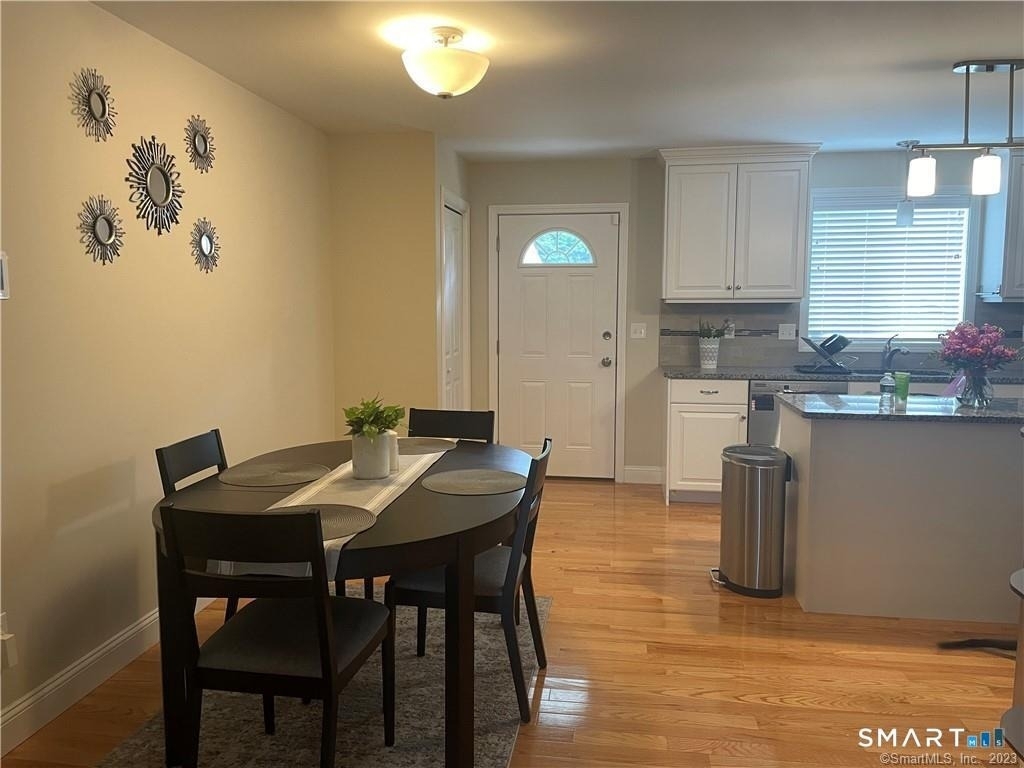 380 King Street - Photo 5