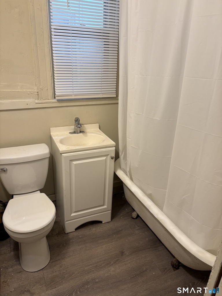1269 Park Avenue - Photo 4