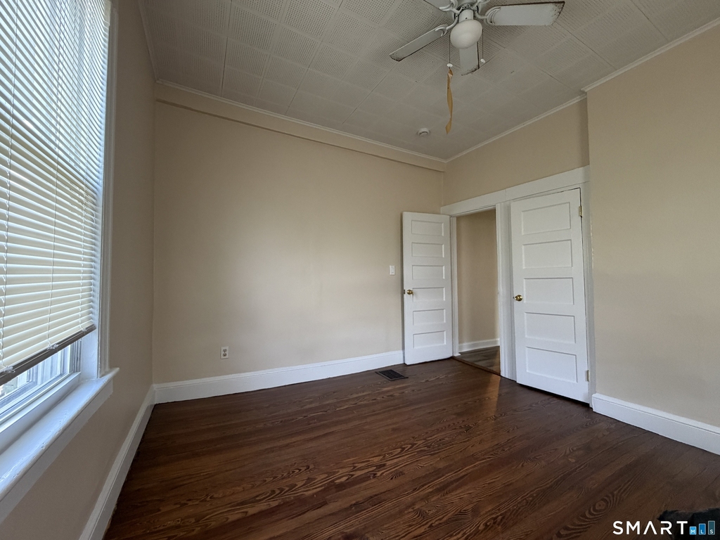 37-41 Jackson Avenue - Photo 10