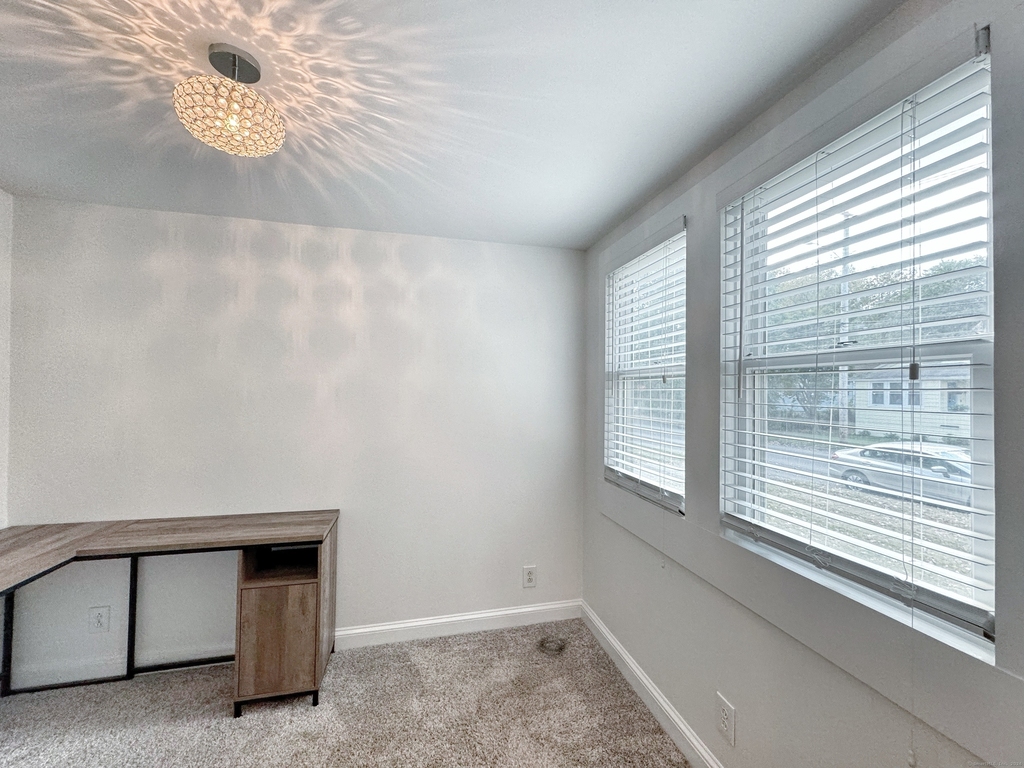 84 Sunnyridge Avenue - Photo 10