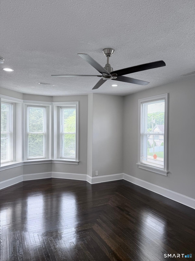 31 Atwater Avenue - Photo 2