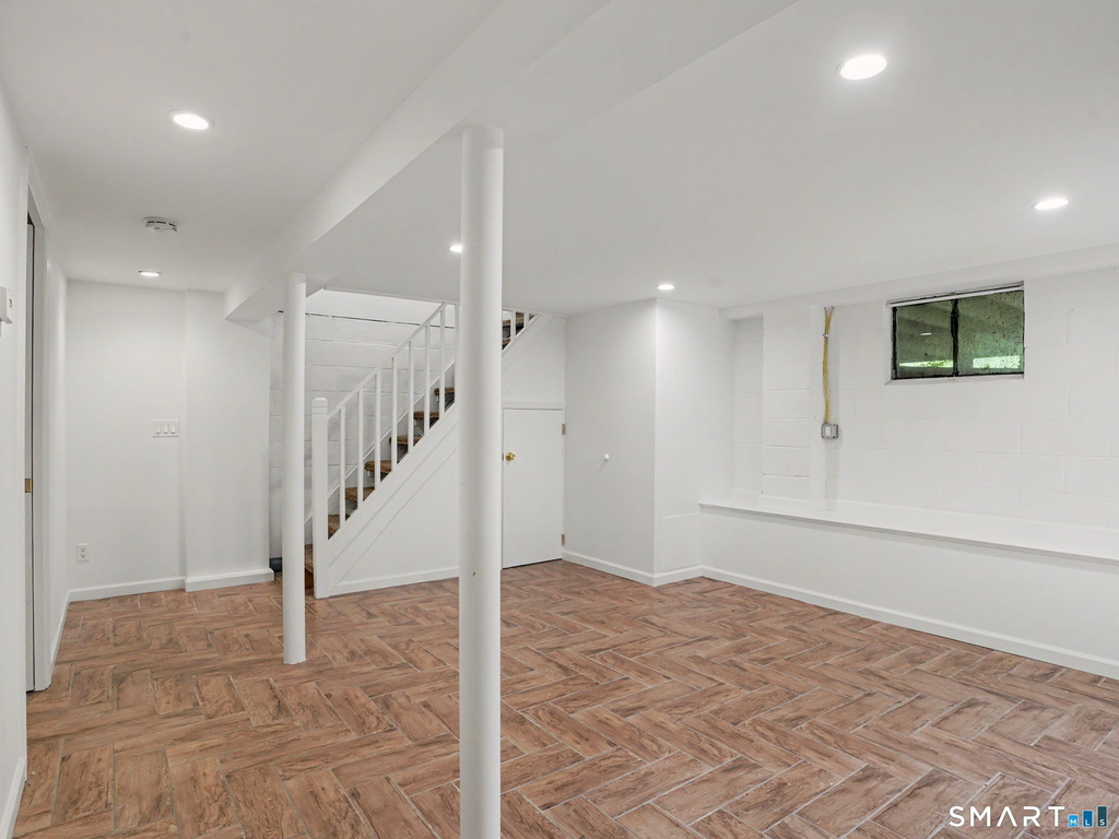 42 County Street - Photo 16