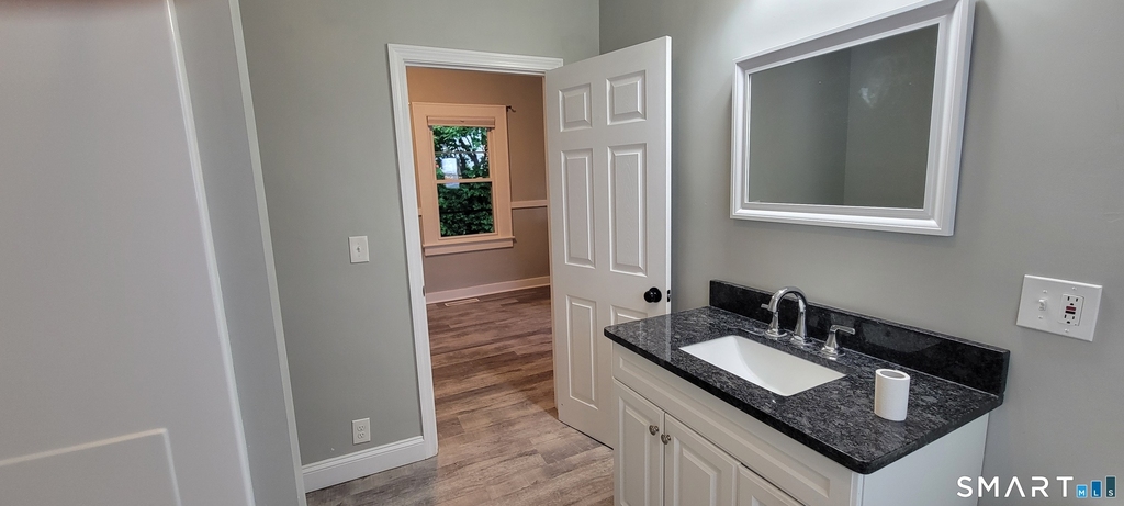 96 Berlin Avenue - Photo 10