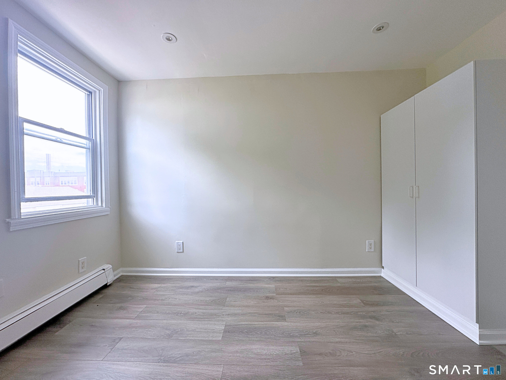 13 13 Bartlett Street - Photo 8