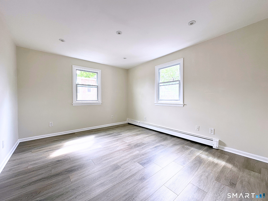 13 13 Bartlett Street - Photo 12