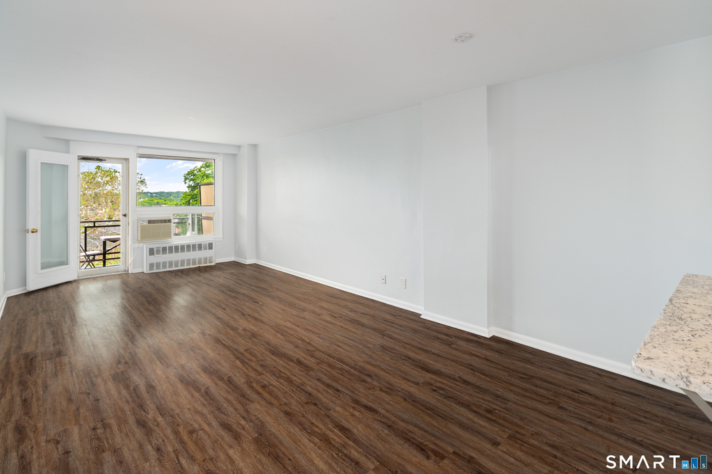 91 Strawberry Hill Avenue - Photo 3