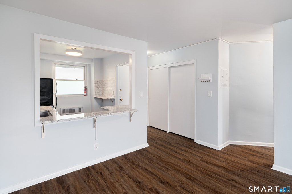 91 Strawberry Hill Avenue - Photo 1