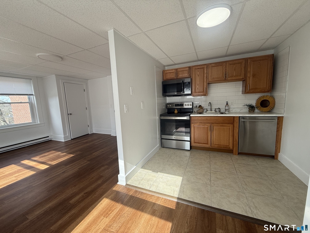 156 Garfield Avenue - Photo 0