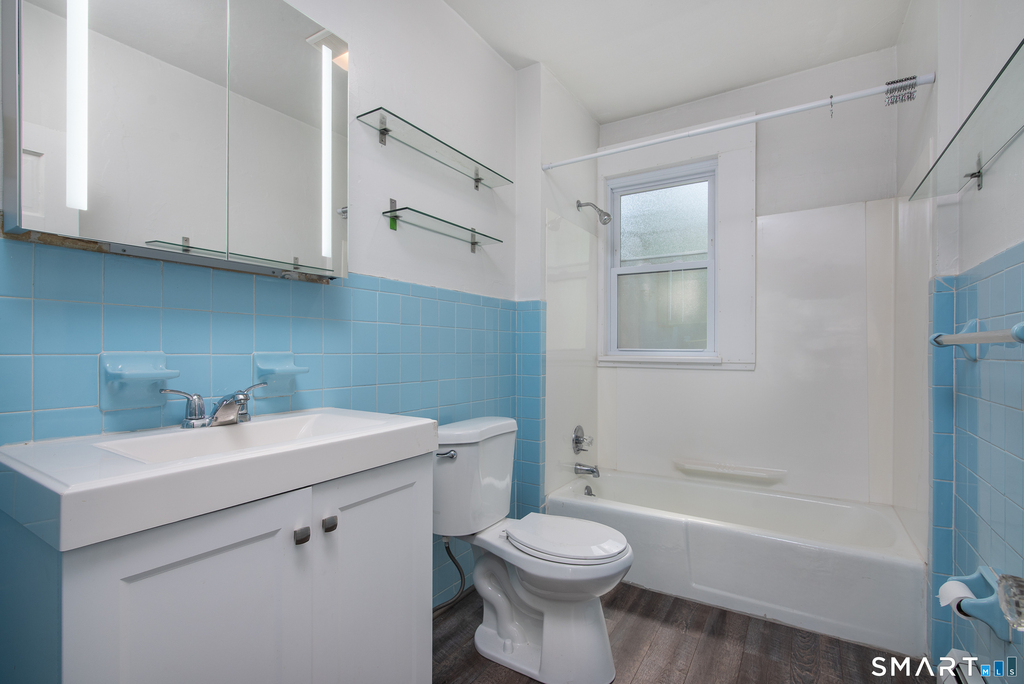 333 Center Street - Photo 10