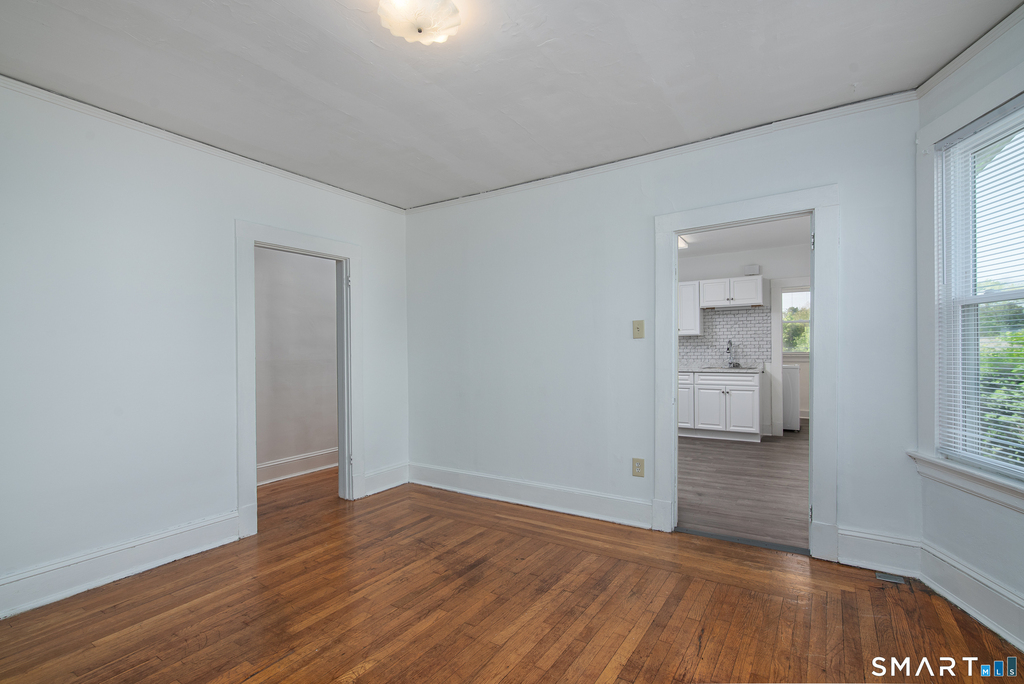 333 Center Street - Photo 7