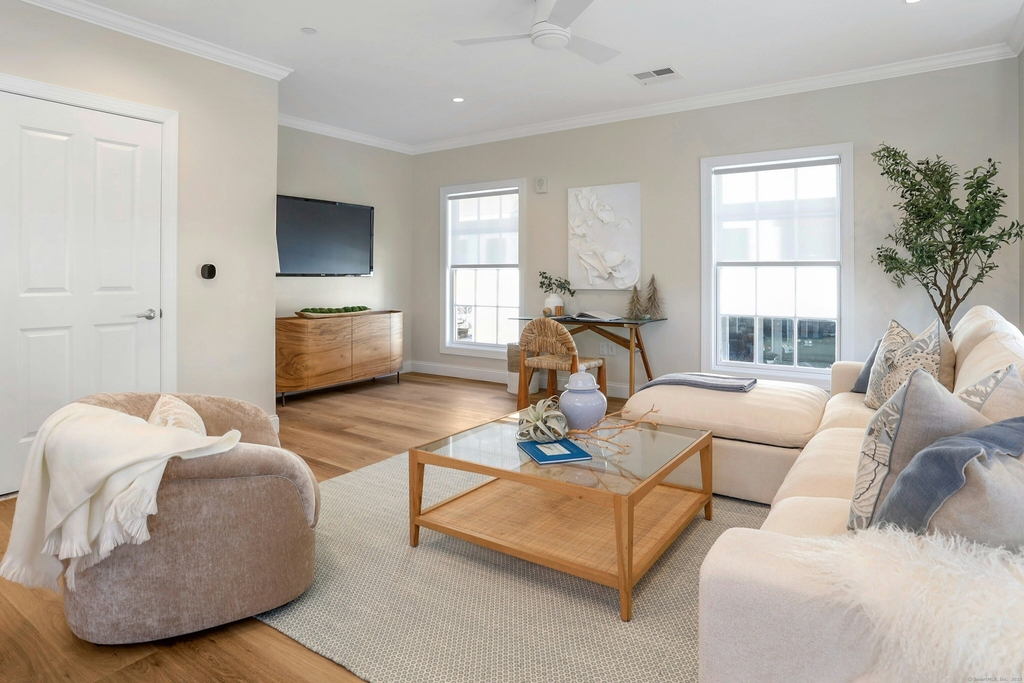 440 Heights Road - Photo 1
