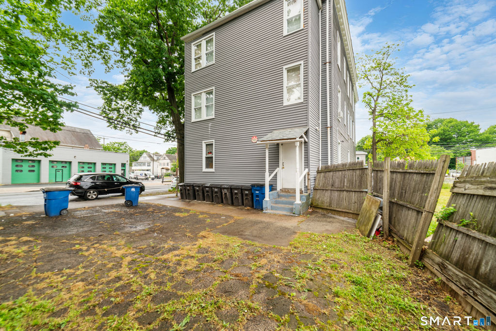705 Dixwell Avenue - Photo 17