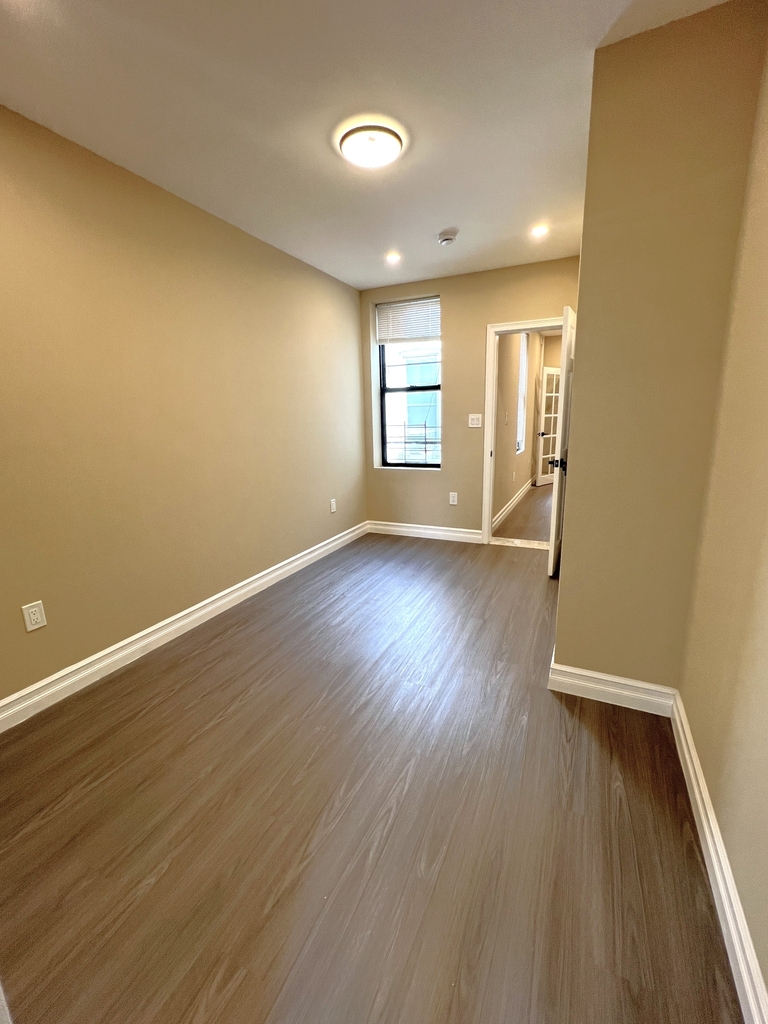 34-35 42nd Street - Photo 7