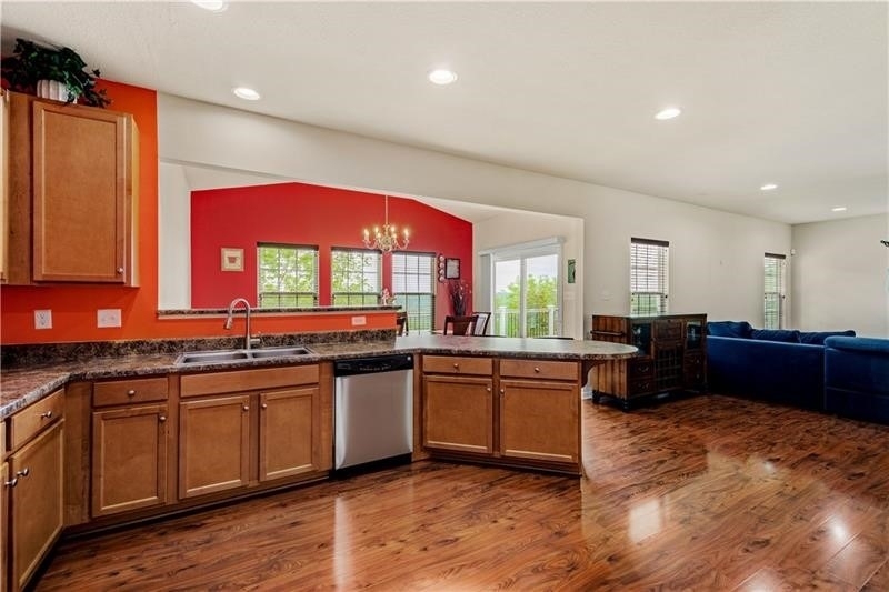 312 Sunrise Dr - Photo 11