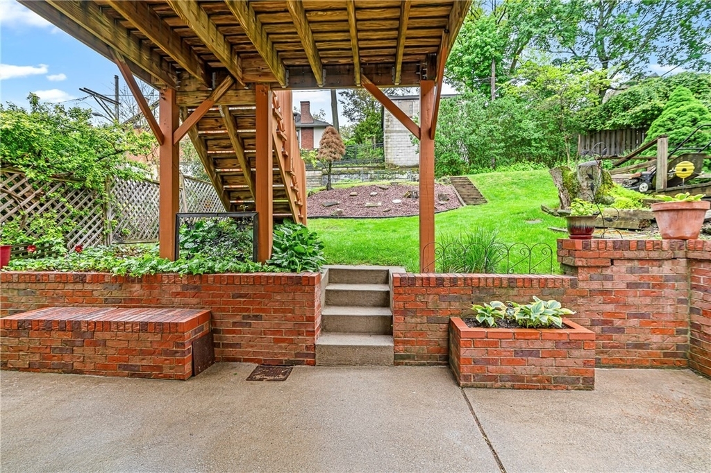 419 Hastings St - Photo 25
