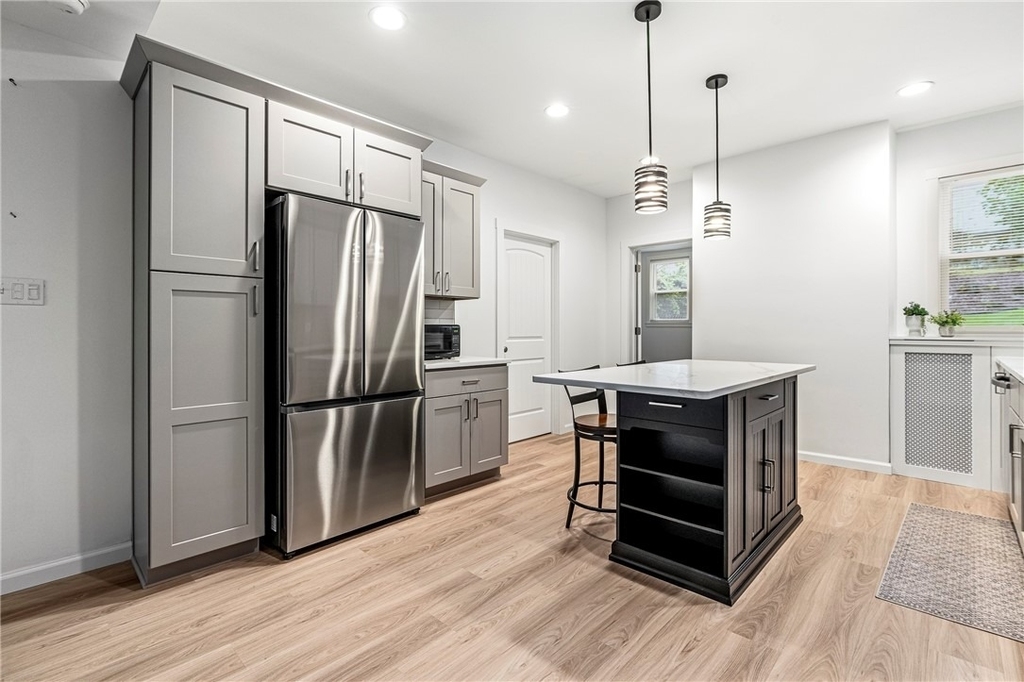 419 Hastings St - Photo 16