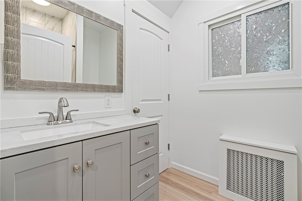 419 Hastings St - Photo 22