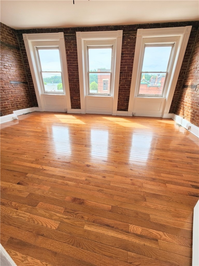 5222 Butler St - Photo 4