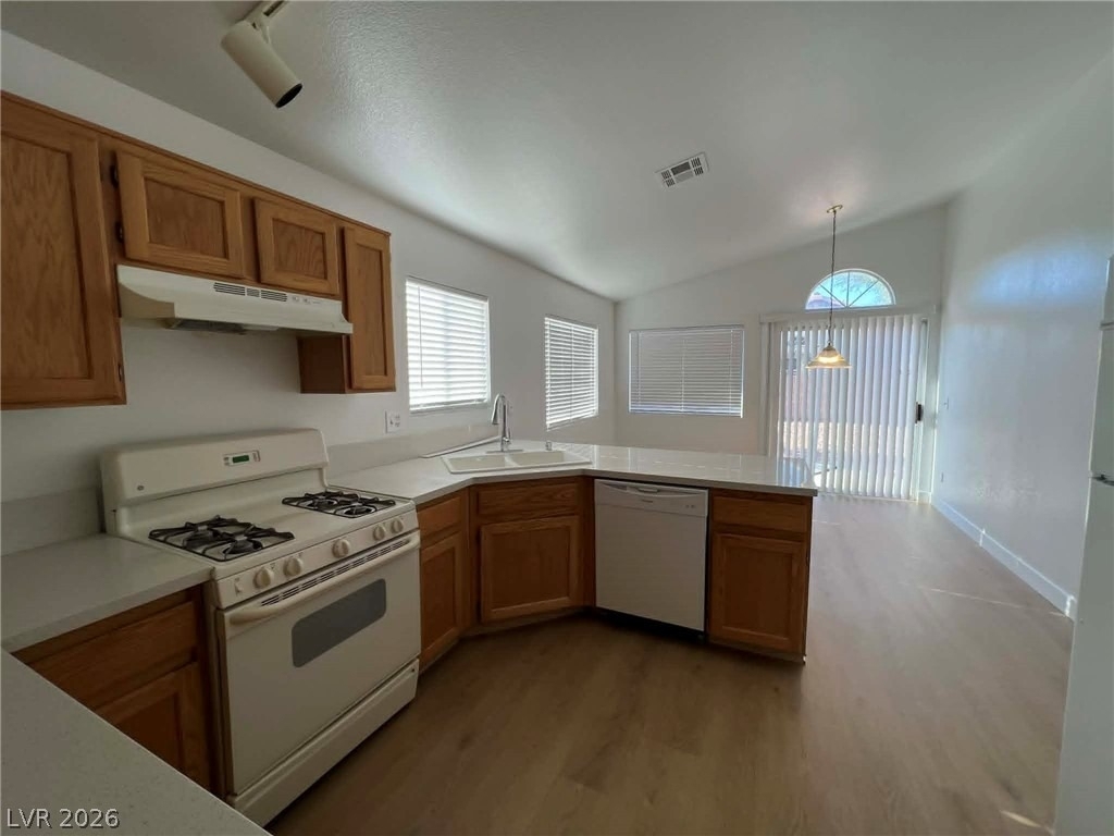 7116 Old Village Avenue - Photo 6