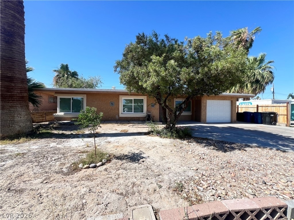 2017 Bracken Avenue - Photo 1