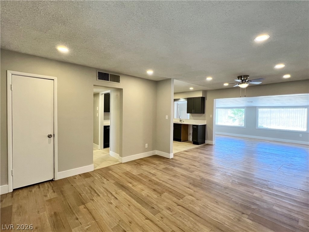 2017 Bracken Avenue - Photo 5