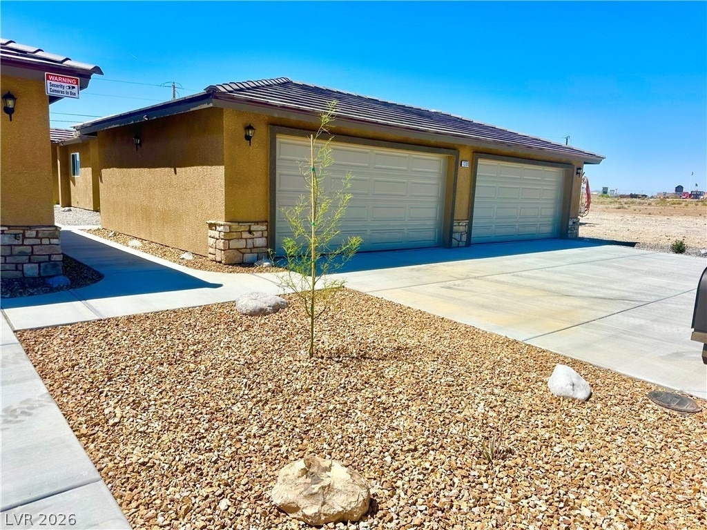 1080 S Potro Avenue - Photo 0