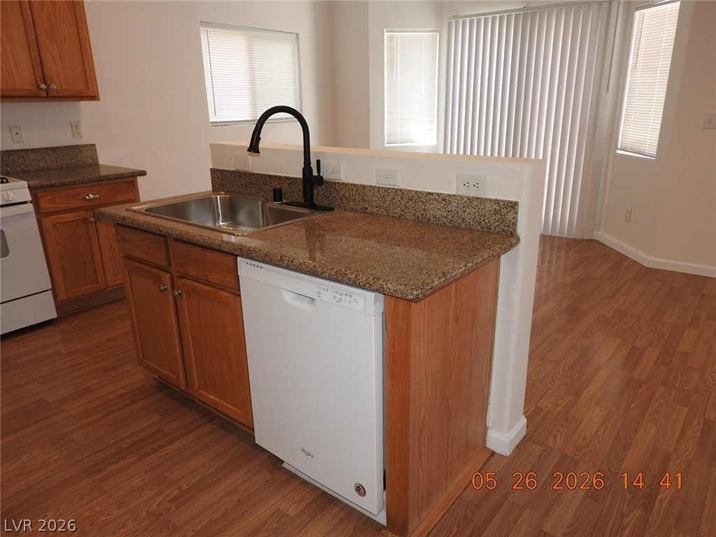 3732 Stowe Creek Avenue - Photo 6