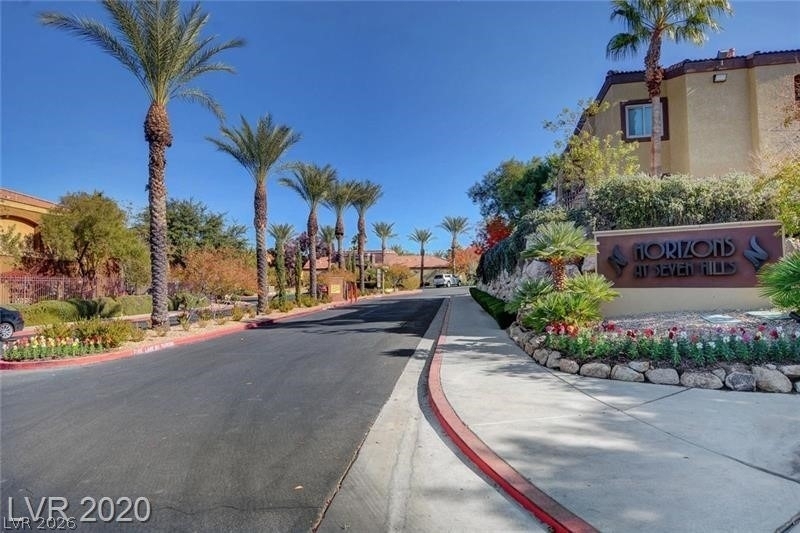 950 Seven Hills Drive - Photo 20